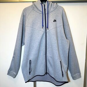 Nike Men's Gray Performance Hoodie Jacket